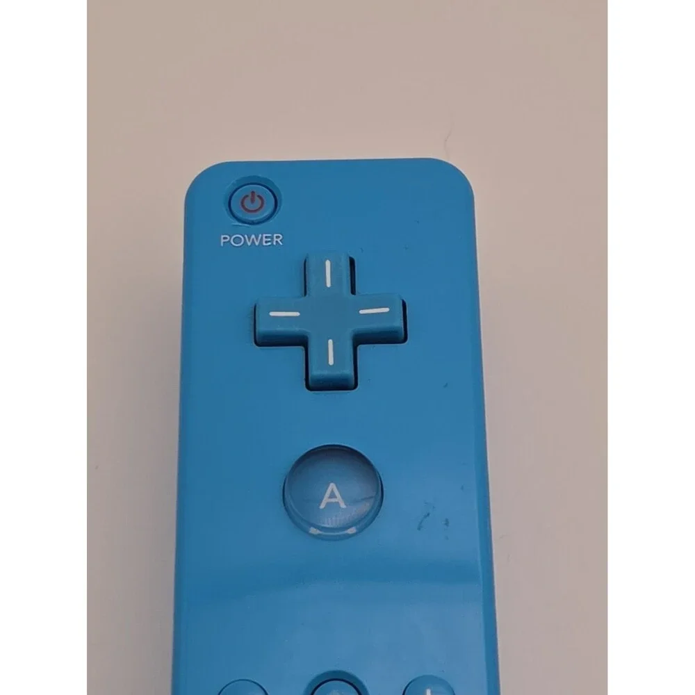 Light Blue Wii Nintendo Motion Plus Controller With Sleeve And Strap Tested